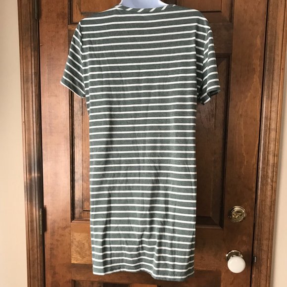 Green & Ivory Striped Short Sleeve Pullover Dress Large - Picture 6 of 9